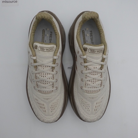 NEW Size 11.5 Men's New Balance Fresh Foam X More v5 Sneakers MMORHL5 Linen - Picture 4 of 7